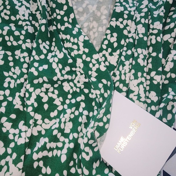 NWT NEW Diana Furstenberg green midi printed wrap dress size XL 100% silk - Picture 9 of 11